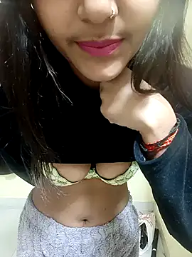 Snapshot of Raj-kumari chatting on February 10, 2026, 3:27 pm Raj-kumari online show from February 10, 2026, 3:27 pm