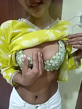 Snapshot of Raj-kumari chatting on February 15, 2026, 2:58 pm Raj-kumari online show from February 15, 2026, 2:58 pm