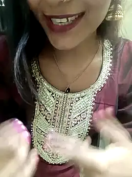 Snapshot of Raj-kumari chatting on February 24, 2026, 5:11 pm Raj-kumari online show from February 24, 2026, 5:11 pm