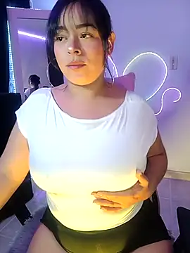 Snapshot of Danniela20 chatting on September 11, 2025, 7:08 am Danniela20 online show from September 11, 2025, 7:08 am