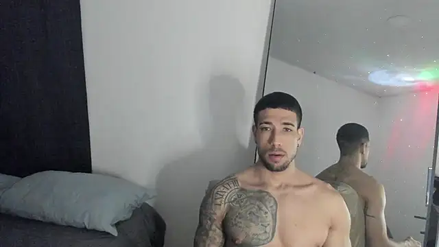 Snapshot of ThiagoLugo chatting on January 18, 2026, 7:01 am ThiagoLugo online show from January 18, 2026, 7:01 am