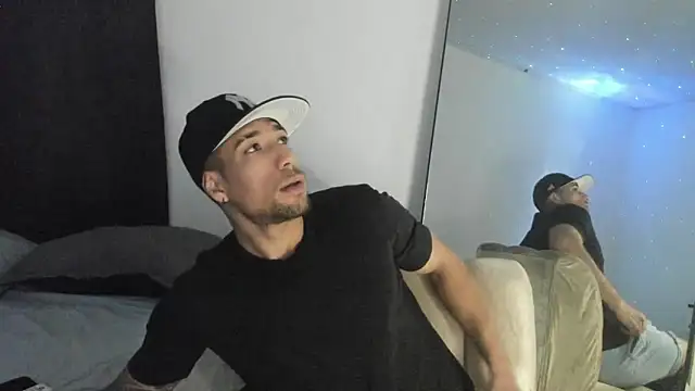 Snapshot of ThiagoLugo chatting on January 31, 2026, 11:03 pm ThiagoLugo online show from January 31, 2026, 11:03 pm