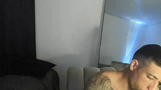 Snapshot of ThiagoLugo chatting on February 10, 2026, 5:00 am ThiagoLugo online show from February 10, 2026, 5:00 am