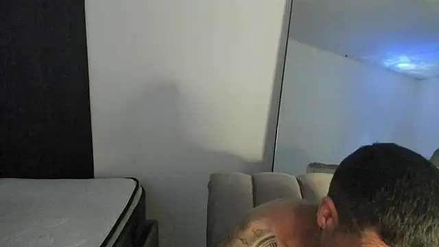 Snapshot of ThiagoLugo chatting on February 13, 2026, 5:14 am ThiagoLugo online show from February 13, 2026, 5:14 am