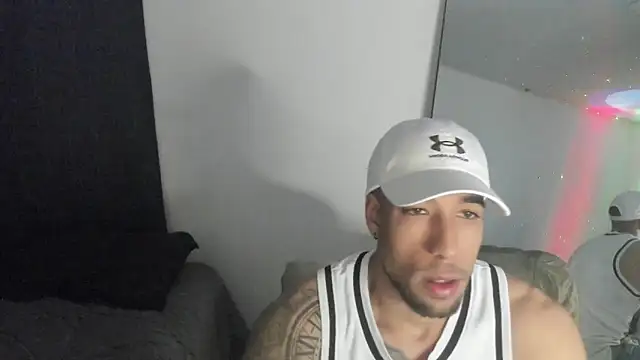 Snapshot of ThiagoLugo chatting on March 15, 2026, 3:01 am ThiagoLugo online show from March 15, 2026, 3:01 am