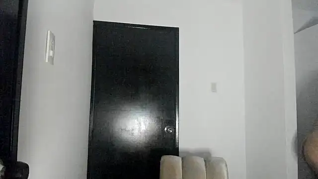 Snapshot of ThiagoLugo chatting on May 6, 2026, 4:45 pm ThiagoLugo online show from May 6, 2026, 4:45 pm