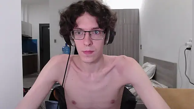 Snapshot of LovesomeCookie chatting on November 6, 2025, 7:37 pm LovesomeCookie online show from November 6, 2025, 7:37 pm