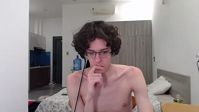 Snapshot of LovesomeCookie chatting on November 12, 2025, 6:52 pm LovesomeCookie online show from November 12, 2025, 6:52 pm