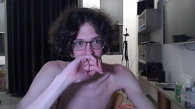 Snapshot of LovesomeCookie chatting on March 3, 2026, 4:57 pm LovesomeCookie online show from March 3, 2026, 4:57 pm