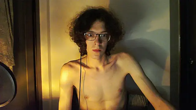 LovesomeCookie online show from May 16, 2026, 7:45 pm