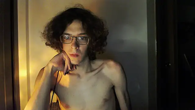 LovesomeCookie online show from May 29, 2026, 5:55 pm
