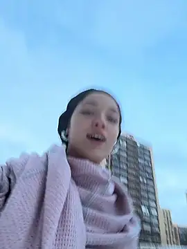 Snapshot of DollyTall chatting on January 9, 2026, 7:22 am DollyTall online show from January 9, 2026, 7:22 am