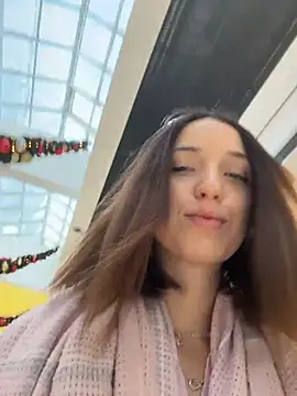 Snapshot of DollyTall chatting on January 12, 2026, 8:19 am DollyTall online show from January 12, 2026, 8:19 am