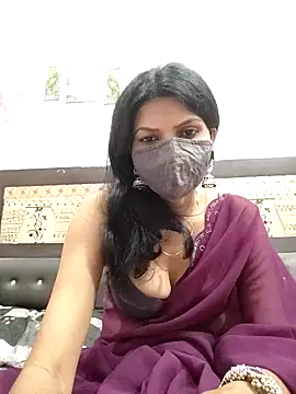 Yourhotsweetgirl online show from September 15, 2025, 5:29 am