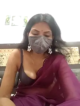 Yourhotsweetgirl online show from September 21, 2025, 5:47 pm