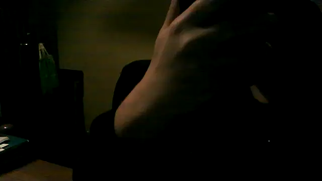 Snapshot of ynroh_87 chatting on February 11, 2026, 5:29 pm ynroh 87 online show from February 11, 2026, 5:29 pm