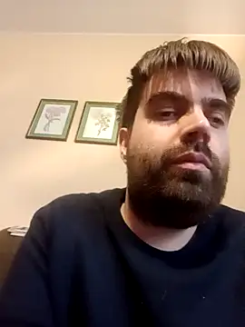 Snapshot of ynroh_87 chatting on March 4, 2026, 2:12 pm ynroh 87 online show from March 4, 2026, 2:12 pm