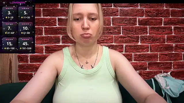 Snapshot of CitrusBlissss chatting on November 5, 2025, 2:50 pm CitrusBlissss online show from November 5, 2025, 2:50 pm