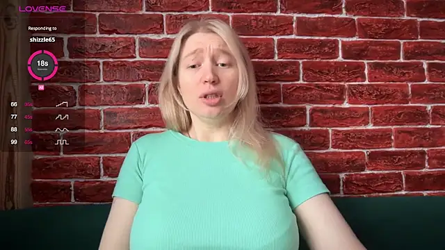 Snapshot of CitrusBlissss chatting on December 5, 2025, 3:59 am CitrusBlissss online show from December 5, 2025, 3:59 am