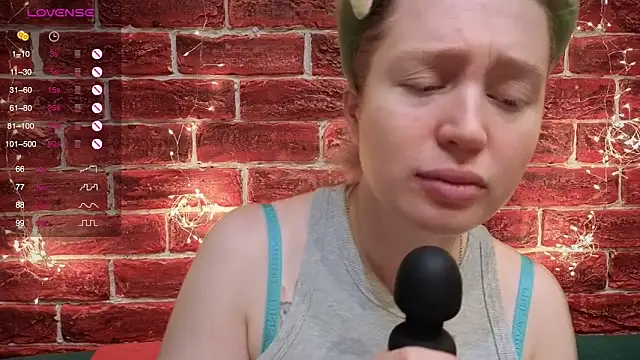 Snapshot of CitrusBlissss chatting on January 6, 2026, 3:10 am CitrusBlissss online show from January 6, 2026, 3:10 am