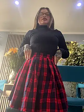 KoraSweett online show from November 4, 2025, 8:19 pm