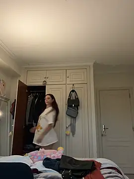 very licious online show from June 18, 2026, 4:44 pm