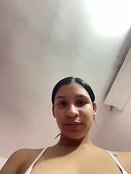 Snapshot of Danny_gonza chatting on February 16, 2026, 10:17 pm Danny gonza online show from February 16, 2026, 10:17 pm