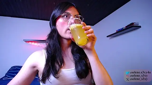 selene s3x online show from September 29, 2025, 10:47 pm