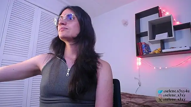 selene s3x online show from December 20, 2025, 11:01 pm