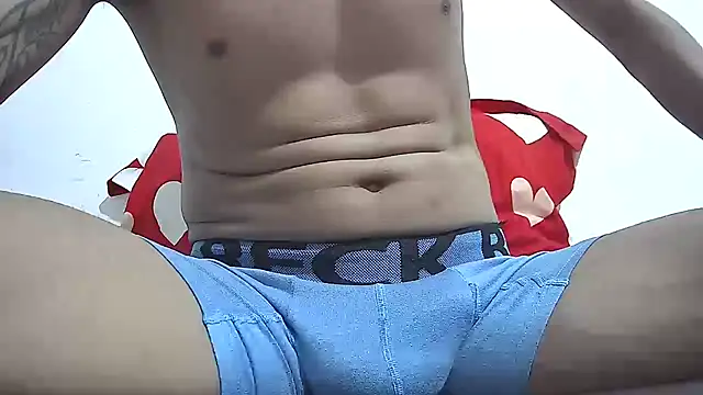 Snapshot of IsaXander743 chatting on November 3, 2025, 9:16 pm IsaXander743 online show from November 3, 2025, 9:16 pm