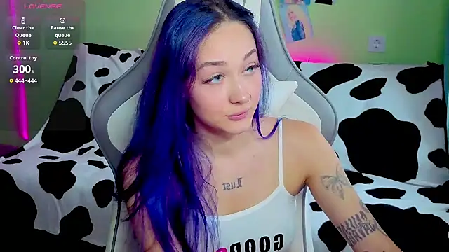 Snapshot of Im_suka chatting on October 7, 2025, 2:53 am Im suka online show from October 7, 2025, 2:53 am