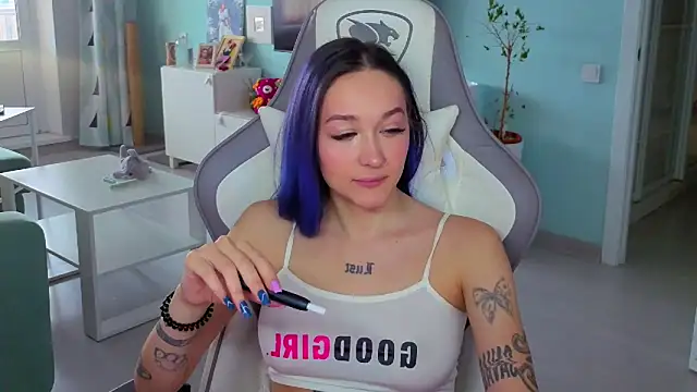 Snapshot of Im_suka chatting on February 6, 2026, 3:22 am Im suka online show from February 6, 2026, 3:22 am