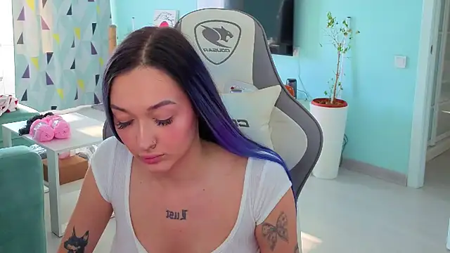 Snapshot of Im_suka chatting on February 20, 2026, 6:26 am Im suka online show from February 20, 2026, 6:26 am