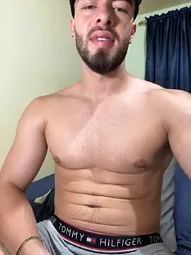 Snapshot of MaxDell chatting on September 24, 2025, 3:43 am MaxDell online show from September 24, 2025, 3:43 am