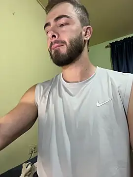 MaxDell online show from December 5, 2025, 2:42 am