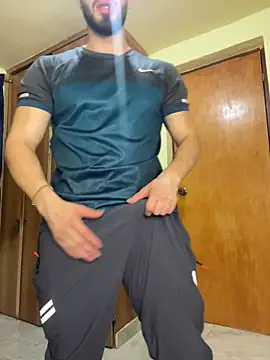 MaxDell online show from December 17, 2025, 5:13 am