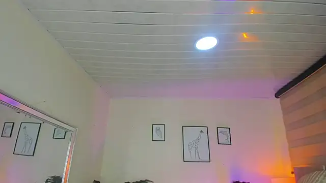 LusyKitty online show from October 20, 2025, 3:12 pm