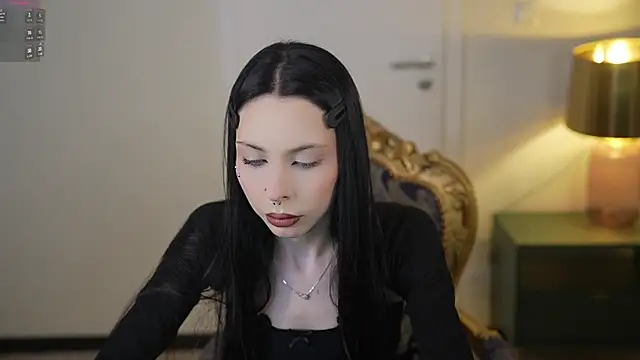 Snapshot of VivianSweet_ chatting on February 1, 2026, 11:20 am VivianSweet online show from February 1, 2026, 11:20 am