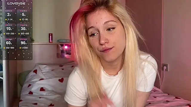 Snapshot of _Annabel_Myr_ chatting on September 25, 2025, 11:14 am Annabel Myr online show from September 25, 2025, 11:14 am