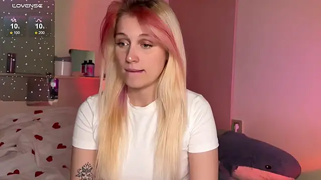 Snapshot of _Annabel_Myr_ chatting on October 9, 2025, 11:19 am Annabel Myr online show from October 9, 2025, 11:19 am