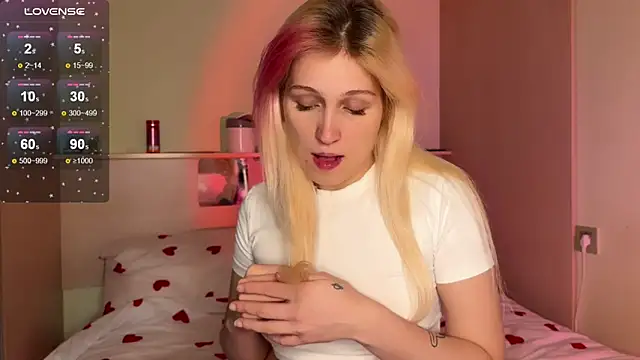 Snapshot of _Annabel_Myr_ chatting on October 22, 2025, 11:10 am Annabel Myr online show from October 22, 2025, 11:10 am