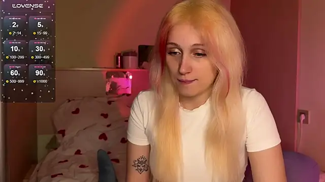 Snapshot of _Annabel_Myr_ chatting on November 6, 2025, 4:19 pm Annabel Myr online show from November 6, 2025, 4:19 pm