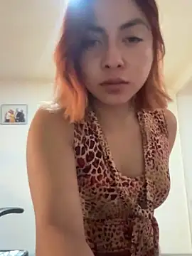 Snapshot of Celina-Reyes chatting on March 9, 2026, 10:03 pm Celina-Reyes online show from March 9, 2026, 10:03 pm