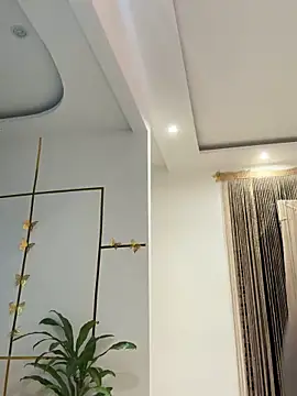 Elie-3 online show from December 1, 2025, 1:54 am