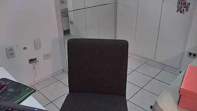 Snapshot of raposinharabuda chatting on November 18, 2025, 2:06 am raposinharabuda online show from November 18, 2025, 2:06 am