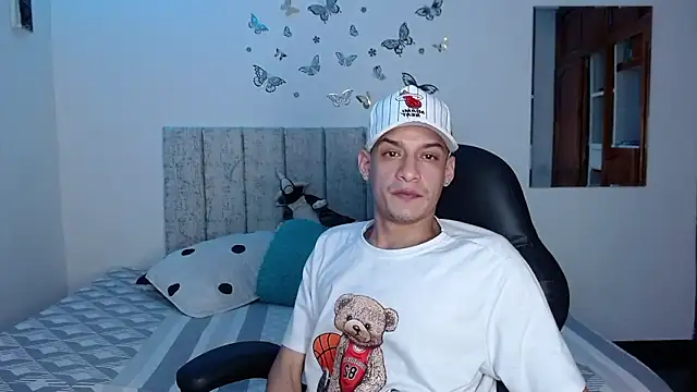 Snapshot of Ethanho0t chatting on January 9, 2026, 6:16 am Ethanho0t online show from January 9, 2026, 6:16 am