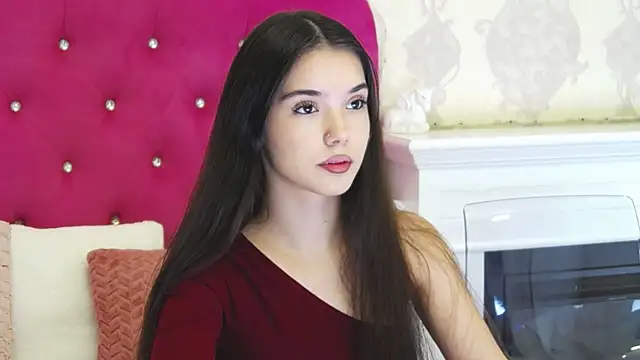 AlexisDevine online show from June 19, 2026, 4:28 am