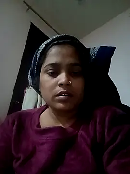 Snapshot of Trisha_71 chatting on January 11, 2026, 5:40 pm Trisha 71 online show from January 11, 2026, 5:40 pm