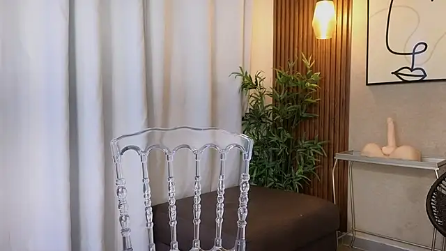 Lia Mar  online show from October 9, 2025, 6:06 pm