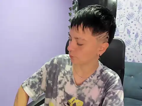  Hannah Hot online show from November 8, 2025, 3:07 am